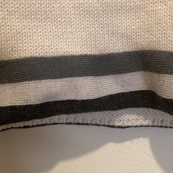 Boys J crew Wool Sweater - Picture 8 of 8